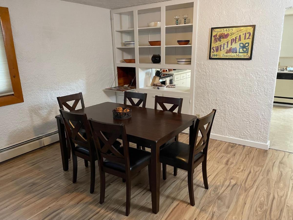 Charming And Cozy Downtown 3 Bedroom Walk To Dinner And Drinks *